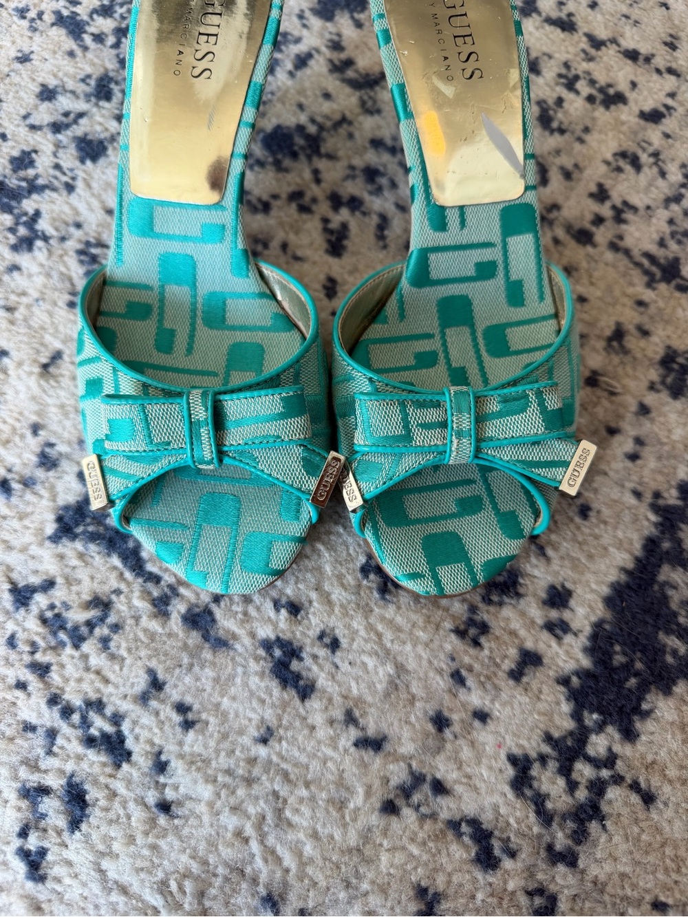 GUESS Teal Patterned Slingback Peep-Toe Heels with Bow